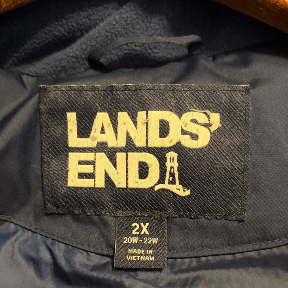 Lands' End Women's Dark Blue Down Puffer Coat with Faux Fur Trim, 2X. - Picture 2 of 9